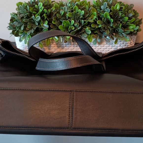 Coach Graham Tote - Picture 10 of 15